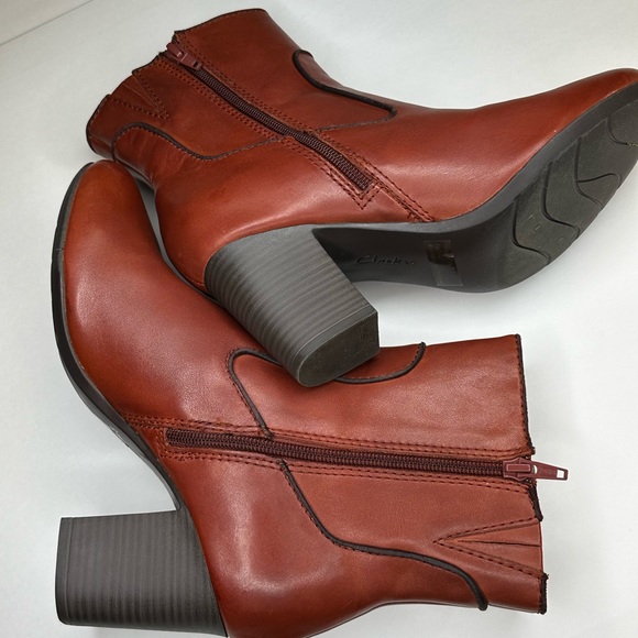 Clark Leather Ankle Boots - Picture 3 of 7